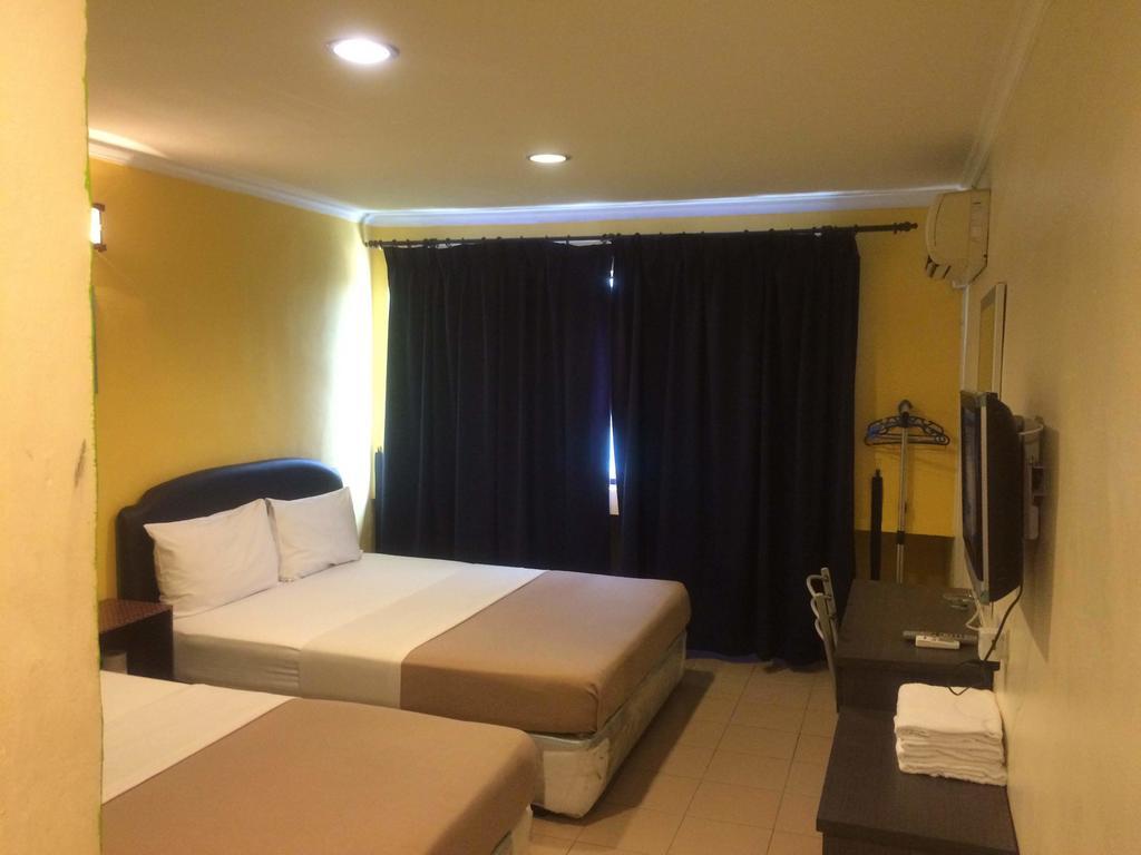 City Star Hotel Кулай Стая снимка