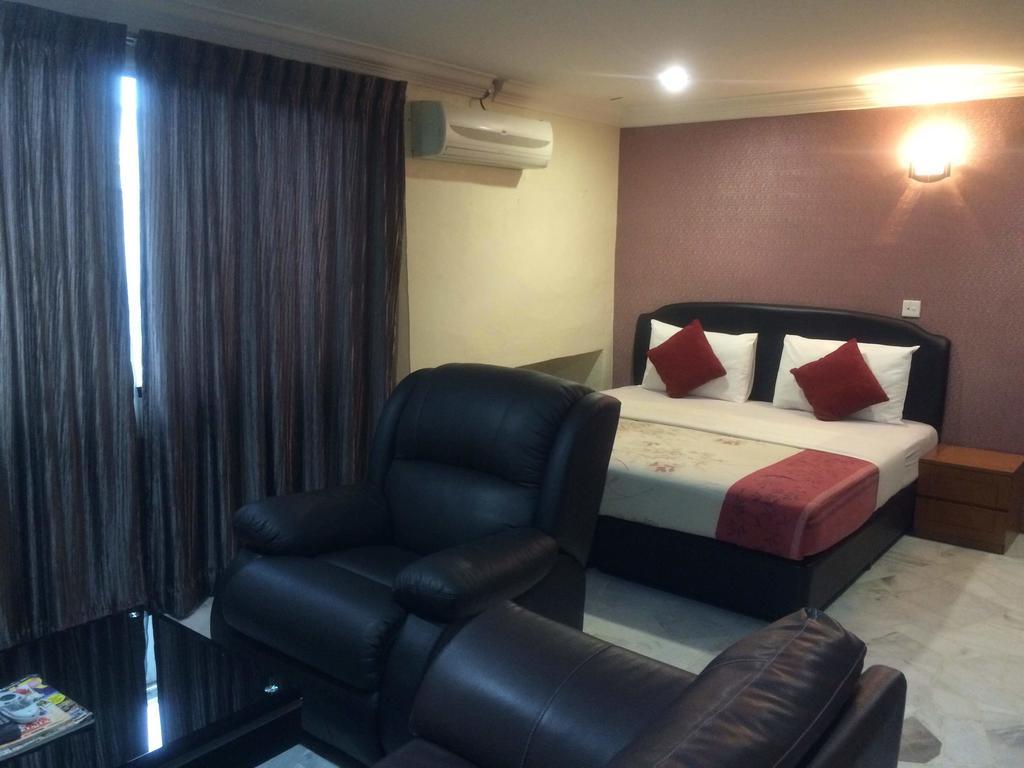 City Star Hotel Кулай Стая снимка